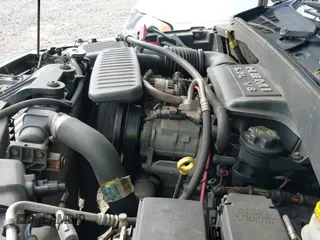 2006 Dodge Durango SLT с VIN 1D4HB48296F172322, выставлен на аукционе IAAI как лот 42245357 с пробегом 197 149 миль миль и . История ставок и продаж доступна на DreamBid. Изображение 12.