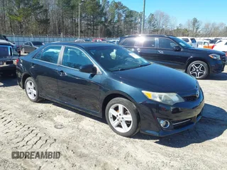 2012 Toyota Camry L with VIN 4T1BF1FK3CU198555, listed as a IAAI auction lot 41427464 with 185,054 mi miles. Bid and sale history available at carsss.com. Image 1.