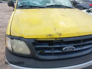 2000 Ford F-150 XL with VIN 1FTRX18W0YKB28000, listed as a IAAI auction lot 42451649 with 193,718 mi miles and . Bid and sale history available at DreamBid. Image 6.