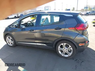 2020 Chevrolet Bolt EV LT z VIN 1G1FY6S05L4135290, wystawiony jako IAAI lot #41598059 z przebiegiem 46 938 mil mil oraz . Historia ofert i sprzedaży dostępna na DreamBid. Obrazek 14.