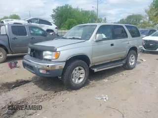 2000 Toyota 4Runner SR5 с VIN JT3HN86R6Y0284548, выставлен на аукционе IAAI как лот 42221806 с пробегом Не указан миль и . История ставок и продаж доступна на DreamBid. Изображение 2.