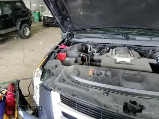 2019 Cadillac Escalade ESV Premium Luxury with VIN 1GYS4JKJ2KR168031, listed as a Copart auction lot 59523685 with 46,359 mi miles and Salvage title. Bid and sale history available at DreamBid. Image 14.