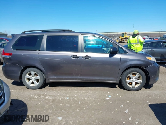 2011 Toyota Sienna with VIN 5TDZK3DC6BS125737, listed as a IAAI auction lot 41815233 with 248,318 mi miles. Bid and sale history available at carsss.com. Image 13.