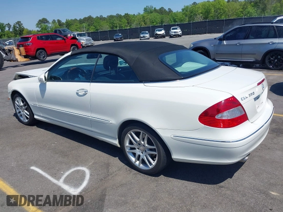 2009 Mercedes-Benz CLK 350 z VIN WDBTK56F09T104434, wystawiony jako IAAI lot #41976340 z przebiegiem 58 710 mil mil oraz . Historia ofert i sprzedaży dostępna na DreamBid. Obrazek 3.