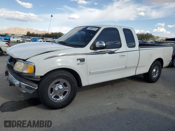 2002 Ford F-150 XL z VIN 1FTRX17W22NB22531, wystawiony jako Copart lot #54694475 z przebiegiem Nie podano mil oraz Szkoda całkowita • Salvage title. Historia ofert i sprzedaży dostępna na DreamBid. Obrazek 1.