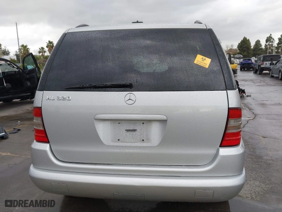2001 Mercedes-Benz M-Class with VIN 4JGAB54E61A237617, listed as a IAAI auction lot 41788348 with 178,752 mi miles. Bid and sale history available at carsss.com. Image 16.