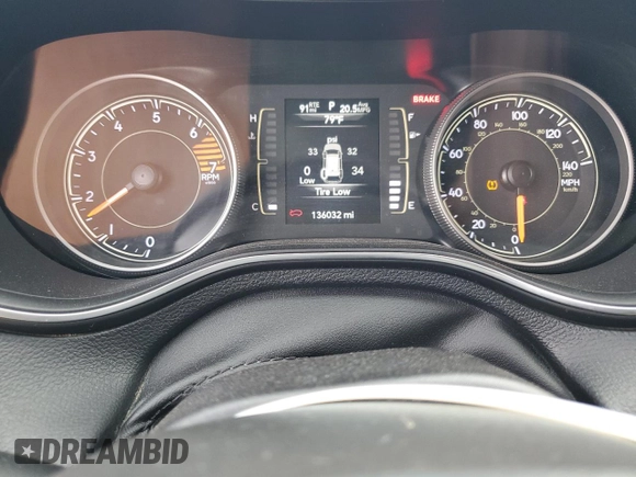 2019 Jeep Cherokee Latitude с VIN 1C4PJMCBXKD489213, выставлен на аукционе Copart как лот 62605505 с пробегом 136 032 миль миль и Списание • Salvage title. История ставок и продаж доступна на DreamBid. Изображение 9.