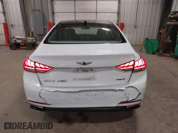 2015 Hyundai Genesis 3.8L with VIN KMHGN4JE5FU090728, listed as a IAAI auction lot 42031915 with 156,755 mi miles. Bid and sale history available at carsss.com. Image 16.
