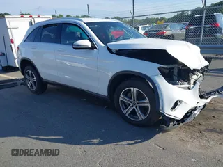 2020 Mercedes-Benz GLC 300 z VIN WDC0G8DB9LF741118, wystawiony jako IAAI lot #42527914 z przebiegiem 93 444 mil mil oraz . Historia ofert i sprzedaży dostępna na DreamBid. Obrazek 1.