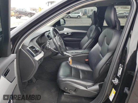 2021 Volvo XC90 Momentum with VIN YV4102PK6M1695492, listed as a Copart auction lot 79187904 with 60,370 mi miles and Salvage Title. Bid and sale history available at carsss.com. Image 7.