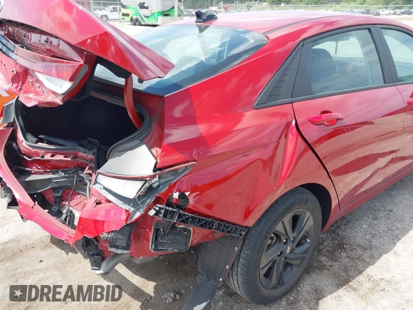 2023 Hyundai Elantra SEL z VIN KMHLM4AG9PU472118, wystawiony jako IAAI lot #42097348 z przebiegiem 56 524 mil mil oraz . Historia ofert i sprzedaży dostępna na DreamBid. Obrazek 6.