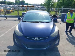 2013 Hyundai Elantra GLS с VIN 5NPDH4AE1DH239769, выставлен на аукционе IAAI как лот 42259765 с пробегом 167 046 миль миль и . История ставок и продаж доступна на DreamBid. Изображение 12.