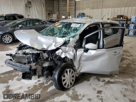 2015 Nissan Note S with VIN 3N1CE2CP9FL391697, listed as a Copart auction lot 61135525 with Not provided miles and Salvage title. Bid and sale history available at DreamBid. Image 1.