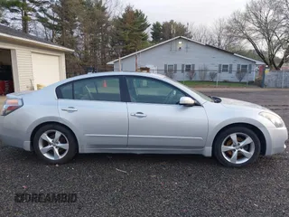2008 Nissan Altima 3.5 SE with VIN 1N4BL21E88N454376, listed as a IAAI auction lot 41919342 with 243,006 mi miles. Bid and sale history available at carsss.com. Image 14.