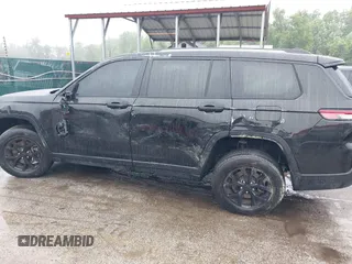 2024 Jeep Grand Cherokee Limited with VIN 1C4RJKBG4R8926264, listed as a IAAI auction lot 42361628 with 23,195 mi miles and . Bid and sale history available at DreamBid. Image 17.