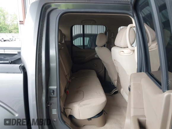 2007 Nissan Frontier SE z VIN 1N6AD07U47C463332, wystawiony jako IAAI lot #42128193 z przebiegiem 145 604 mil mil oraz . Historia ofert i sprzedaży dostępna na DreamBid. Obrazek 8.