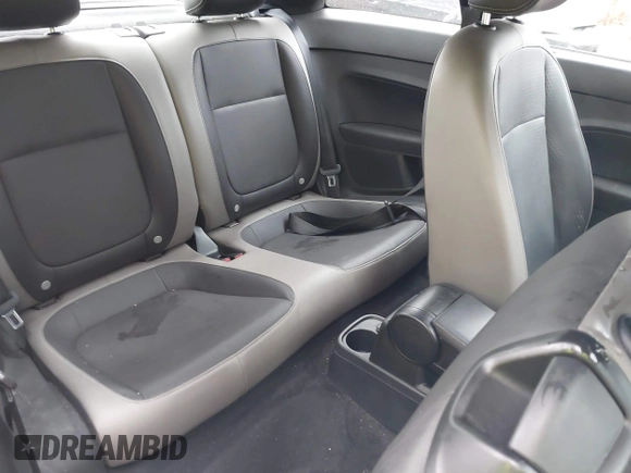 2015 Volkswagen Beetle Fleet Edition with VIN 3VWF17AT6FM608021, listed as a IAAI auction lot 41035216 with 97,892 mi miles and . Bid and sale history available at DreamBid. Image 8.