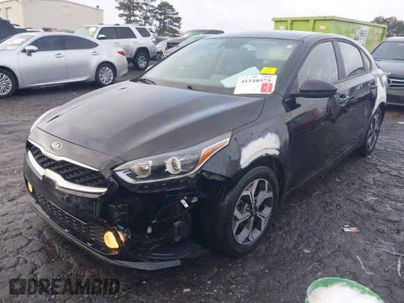 2020 Kia Forte LXS z VIN 3KPF24AD9LE150116, wystawiony jako IAAI lot #41548575 z przebiegiem 113 172 mil mil oraz . Historia ofert i sprzedaży dostępna na DreamBid. Obrazek 2.
