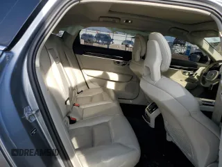 2018 Volvo S90 Momentum with VIN LVY982MK0JP033167, listed as a Copart auction lot 82034334 with 101,927 mi miles and Salvage Title. Bid and sale history available at carsss.com. Image 10.