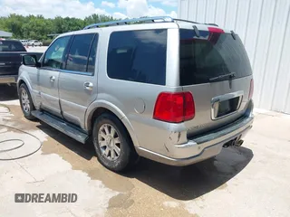 2004 Lincoln Navigator Luxury with VIN 5LMFU28R84LJ41232, listed as a IAAI auction lot 42468184 with Not provided miles and . Bid and sale history available at DreamBid. Image 3.