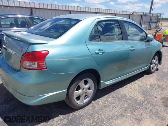 2008 Toyota Yaris with VIN JTDBT923X81201731, listed as a IAAI auction lot 42222388 with 91,079 mi miles. Bid and sale history available at carsss.com. Image 4.