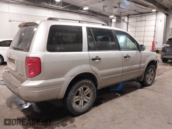 2005 Honda Pilot EX-L with VIN 2HKYF18575H557005, listed as a IAAI auction lot 41647830 with 245,992 mi miles. Bid and sale history available at carsss.com. Image 4.
