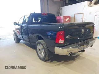 2017 Ram 1500 Big Horn z VIN 1C6RR7GT2HS549373, wystawiony jako IAAI lot #41974596 z przebiegiem 100 546 mil mil oraz . Historia ofert i sprzedaży dostępna na DreamBid. Obrazek 3.