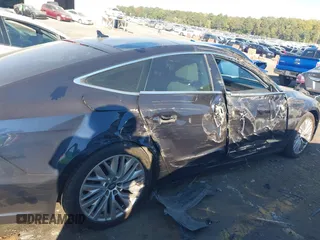 2019 Audi A7 z VIN WAUP2AF23KN033262, wystawiony jako IAAI lot #40678864 z przebiegiem 97 925 mil mil oraz . Historia ofert i sprzedaży dostępna na DreamBid. Obrazek 6.