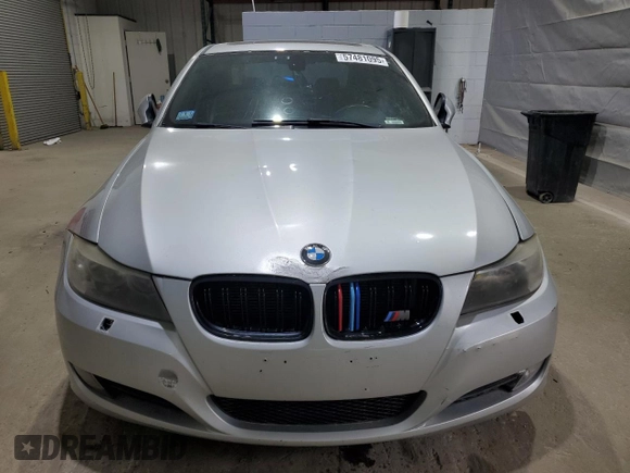 2010 BMW 3 Series 328i xDrive с VIN WBAPK5C53AA646963, выставлен на аукционе Copart как лот 57481095 с пробегом 197 165 миль миль и Списание • Salvage title. История ставок и продаж доступна на DreamBid. Изображение 5.