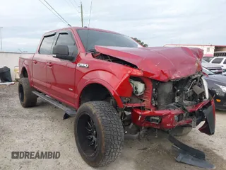 2015 Ford F-150 XLT with VIN 1FTEW1EG1FKF13111, listed as a IAAI auction lot 38107606 with 108,888 mi miles. Bid and sale history available at carsss.com. Image 1.
