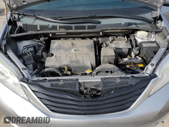 2012 Toyota Sienna LE AAS z VIN 5TDKK3DC7CS192916, wystawiony jako Copart lot #43219255 z przebiegiem 214 612 mil mil oraz Nie do naprawy • Non repairable. Historia ofert i sprzedaży dostępna na DreamBid. Obrazek 14.