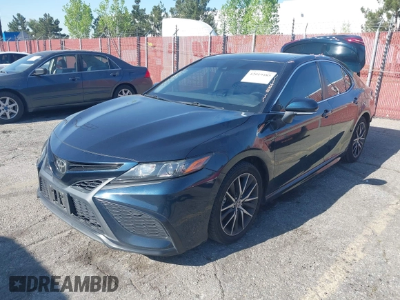 2021 Toyota Camry SE Nightshade with VIN 4T1T11AKXMU430841, listed as a IAAI auction lot 42019485 with 124,561 mi miles. Bid and sale history available at carsss.com. Image 19.