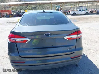 2020 Ford Fusion Hybrid SE with VIN 3FA6P0LU4LR114078, listed as a IAAI auction lot 41945316 with 1 mi miles. Bid and sale history available at carsss.com. Image 15.