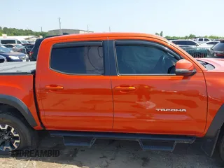 2017 Toyota Tacoma SR5 with VIN 5TFCZ5AN4HX091383, listed as a IAAI auction lot 42202505 with 82,000 mi miles and . Bid and sale history available at DreamBid. Image 13.