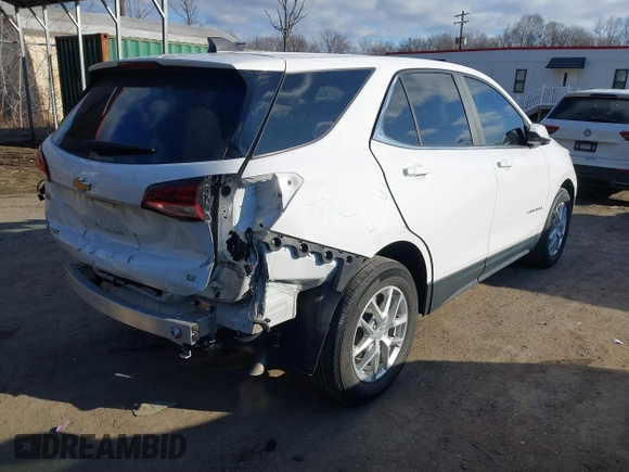 2022 Chevrolet Equinox LT with VIN 3GNAXKEV3NL158186, listed as a IAAI auction lot 41633707 with 66,843 mi miles. Bid and sale history available at carsss.com. Image 4.