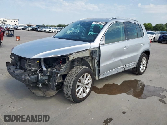 2017 Volkswagen Tiguan Wolfsburg Edition z VIN WVGRV7AX8HK002118, wystawiony jako Copart lot #62604155 z przebiegiem 48 242 mil mil oraz Szkoda całkowita • Salvage title. Historia ofert i sprzedaży dostępna na DreamBid. Obrazek 1.