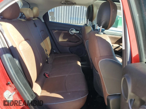 2016 FIAT 500X Lounge z VIN ZFBCFXDT1GP399997, wystawiony jako Copart lot #47788035 z przebiegiem 107 627 mil mil oraz Czysty tytuł • Clean title. Historia ofert i sprzedaży dostępna na DreamBid. Obrazek 10.