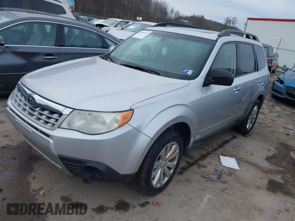 2011 Subaru Forester 2.5X Premium with VIN JF2SHACCXBH718187, listed as a IAAI auction lot 38508312 with 219,724 mi miles. Bid and sale history available at carsss.com. Image 17.