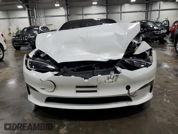 2023 Tesla Model S с VIN 5YJSA1E5XPF500758, выставлен на аукционе Copart как лот 51654685 с пробегом 25 390 миль миль и Списание • Salvage title. История ставок и продаж доступна на DreamBid. Изображение 5.