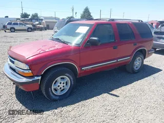 1999 Chevrolet Blazer LS с VIN 1GNDT13W9XK122778, выставлен на аукционе IAAI как лот 42647297 с пробегом 213 088 миль миль и . История ставок и продаж доступна на DreamBid. Изображение 2.