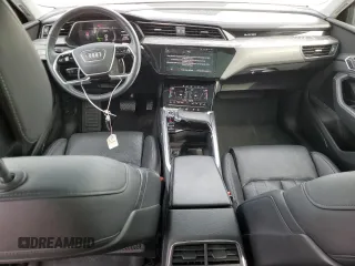 2021 Audi e-tron Sportback Prestige z VIN WA13ABGE8MB008083, wystawiony jako Copart lot #72904564 z przebiegiem 30 787 mil mil oraz Nie do naprawy. Historia ofert i sprzedaży dostępna na DreamBid. Obrazek 8.