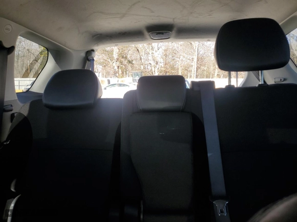 2010 Mitsubishi Outlander SE with VIN JA4AS3AW6AZ002930, listed as a Copart auction lot 85634404 with 157,321 mi miles and Salvage Title. Bid and sale history available at carsss.com. Image 10.