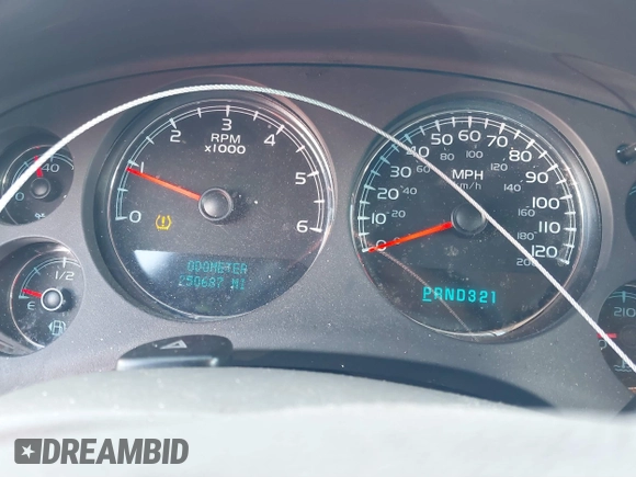 2008 Chevrolet Tahoe 3LT with VIN 1GNFC13028R218118, listed as a IAAI auction lot 41483170 with 250,687 mi miles and . Bid and sale history available at DreamBid. Image 7.