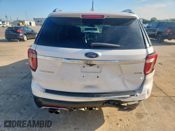2018 Ford Explorer Platinum with VIN 1FM5K8HT2JGB88893, listed as a Copart auction lot 61164705 with 133,843 mi miles and Salvage title. Bid and sale history available at DreamBid. Image 6.