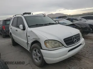 2000 Mercedes-Benz M-Class with VIN 4JGAB54E2YA170332, listed as a Copart auction lot 73206804 with 121,910 mi miles and Non Repairable. Bid and sale history available at carsss.com. Image 4.