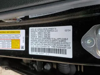 2024 Honda Accord LX z VIN 1HGCY1F2XRA041135, wystawiony jako Copart lot #51101845 z przebiegiem 13 648 mil mil oraz Nie do naprawy • Non repairable. Historia ofert i sprzedaży dostępna na DreamBid. Obrazek 13.