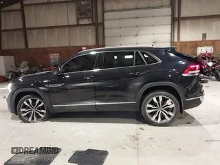 2022 Volkswagen Atlas SEL Premium R-Line with VIN 1V2FE2CAXNC204546, listed as a IAAI auction lot 41124737 with 51,226 mi miles and . Bid and sale history available at DreamBid. Image 14.