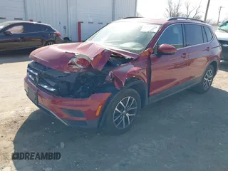 2019 Volkswagen Tiguan SE with VIN 3VV3B7AX3KM130075, listed as a IAAI auction lot 41807584 with 57,308 mi miles and . Bid and sale history available at DreamBid. Image 17.