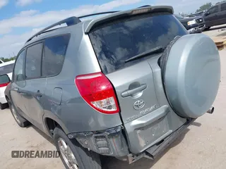 2006 Toyota RAV4 with VIN JTMZD33V465012863, listed as a IAAI auction lot 42025308 with 185,329 mi miles. Bid and sale history available at carsss.com. Image 3.