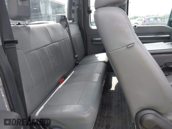 2012 Ford Super Duty F-250 SRW XL with VIN 1FT7X2A66CEC37611, listed as a IAAI auction lot 42135584 with 284,452 mi miles. Bid and sale history available at carsss.com. Image 8.